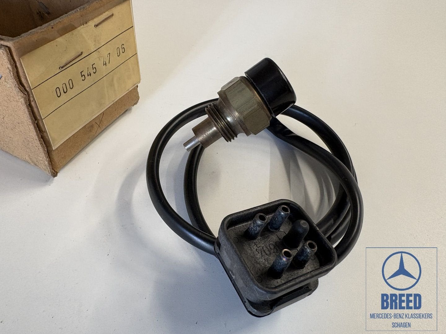 NOS achteruitrijlichtschakelaar voor Mercedes-Benz W123, -, Nieuw, Ophalen of Verzenden, -