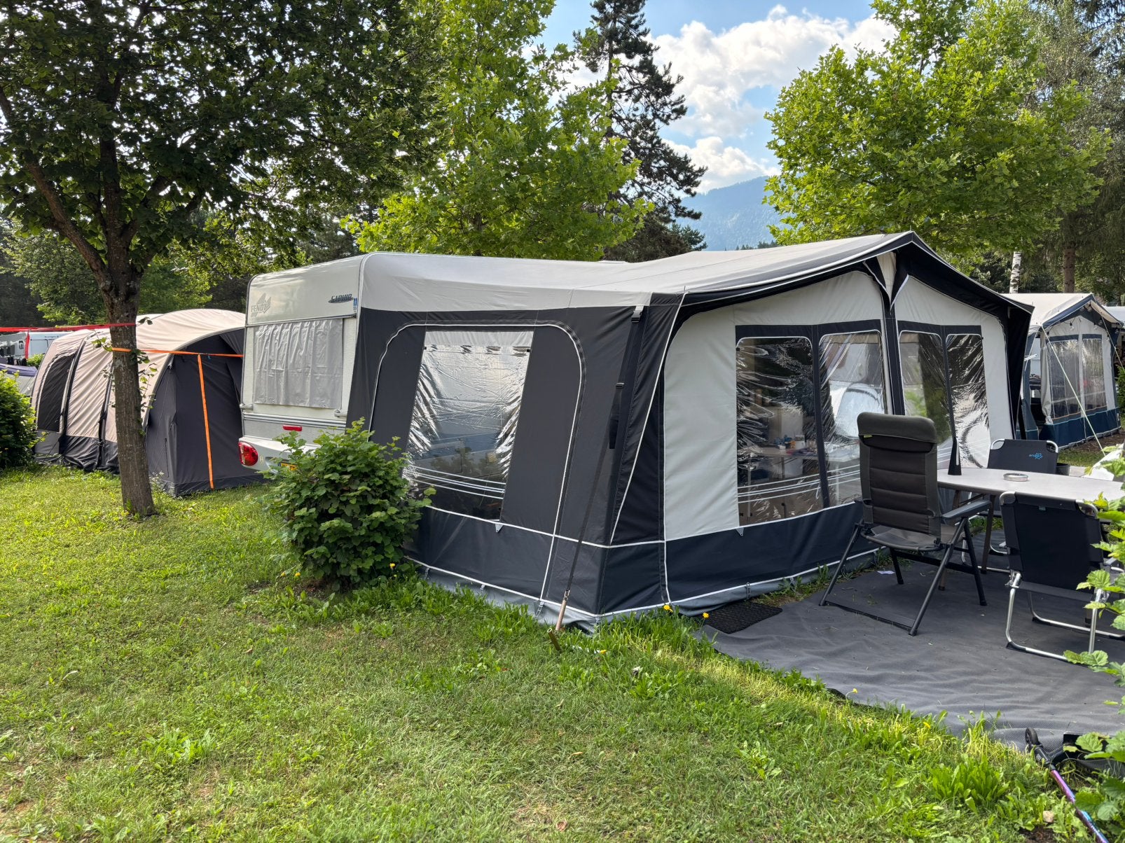 Fendt Saphir 540TG enkele bedden-3m voortent + luifel 1500kg, Caravans en Kamperen, Rondzit, Particulier, Fendt, Kachel