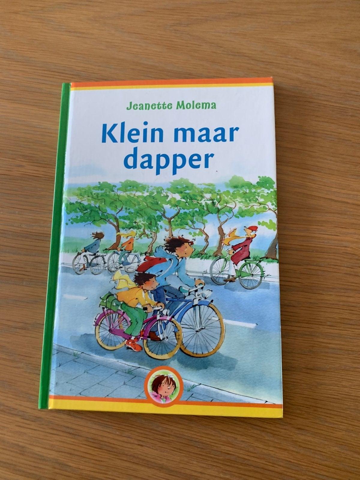 J. Molema - Klein maar dapper, Fictie algemeen, Ophalen of Verzenden, Zo goed als nieuw, J. Molema