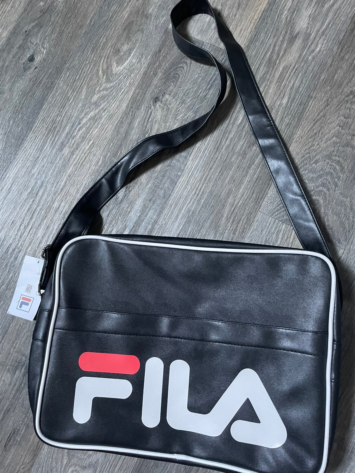 Fila schoudertas origineel Nieuw, Sieraden, Tassen en Uiterlijk, Tassen | Schoudertassen, Ophalen of Verzenden, Zo goed als nieuw