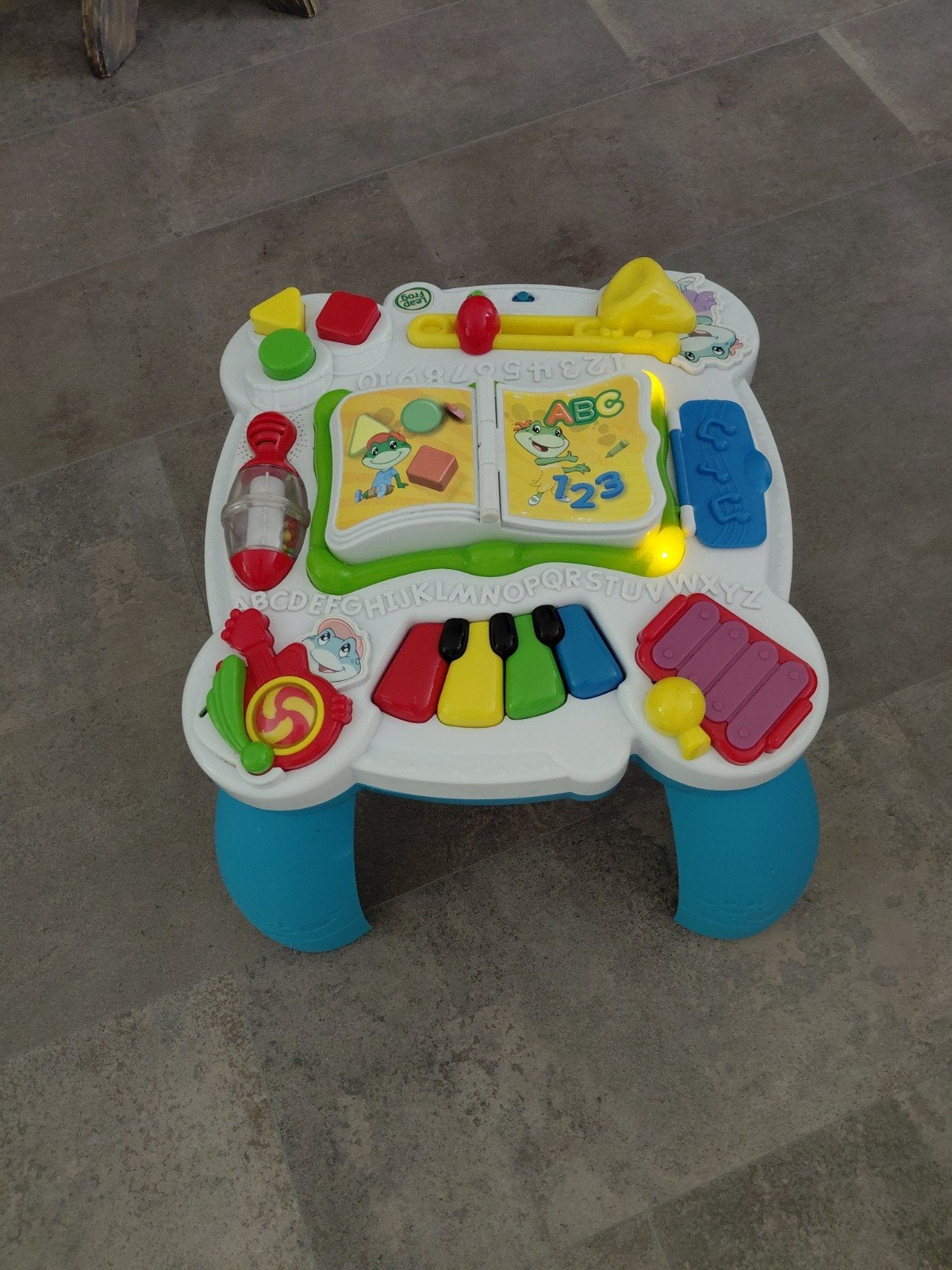 LeapFrog interactieve leer tafel met geluid en licht, Ophalen of Verzenden, Gebruikt, Overige typen, Met licht