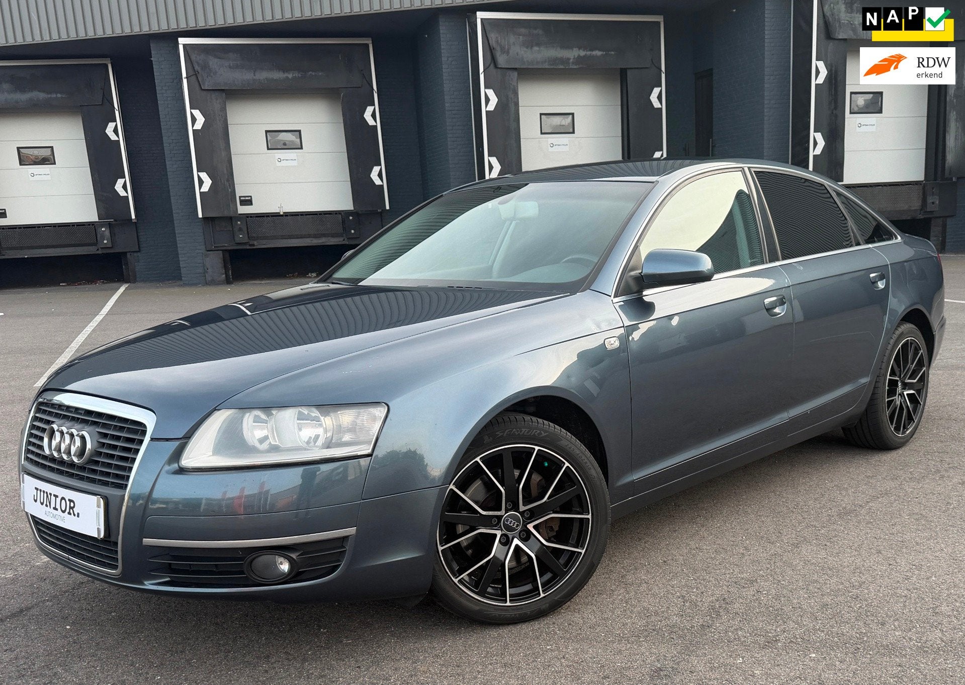 Audi A6 Limousine 2.8 FSI Pro Line Business AUT/6CILL/CRUISE, Auto's, Stof, Gebruikt, 2773 cc, Blauw
