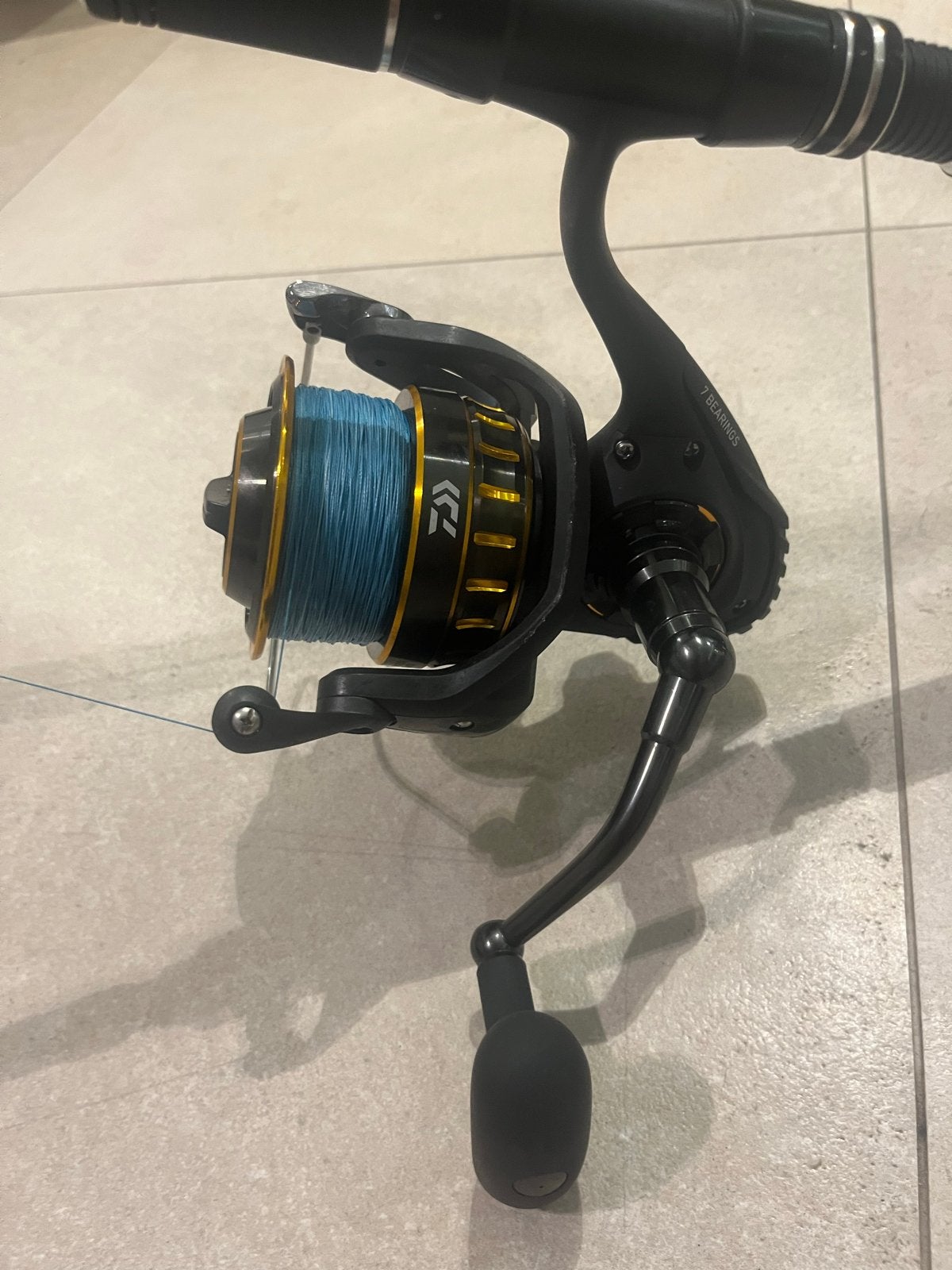 Daiwa BG 8000 & Penn Squadron IV Complete Hengelset, Verzenden, Nieuw, Complete hengel
