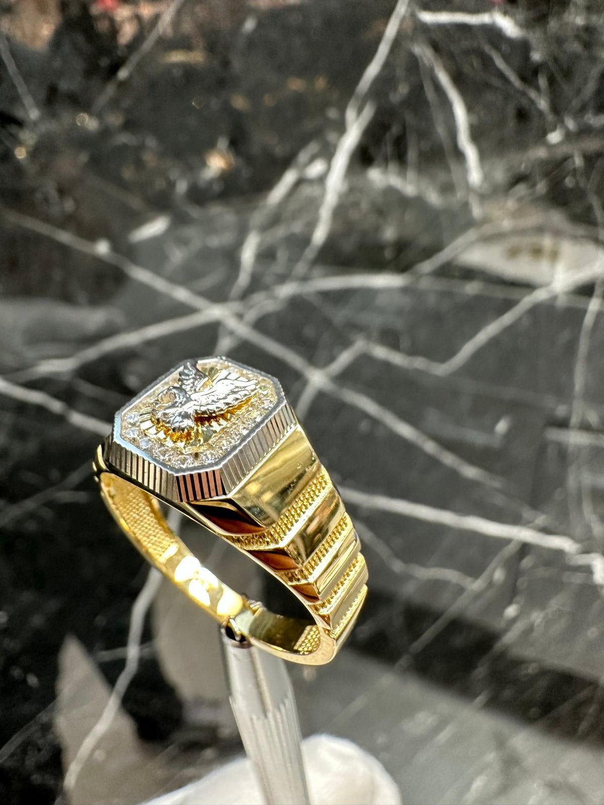 14k Gouden Adelaar Ring met Zirkonia, 19 tot 20, Heer, Ophalen of Verzenden, Zo goed als nieuw