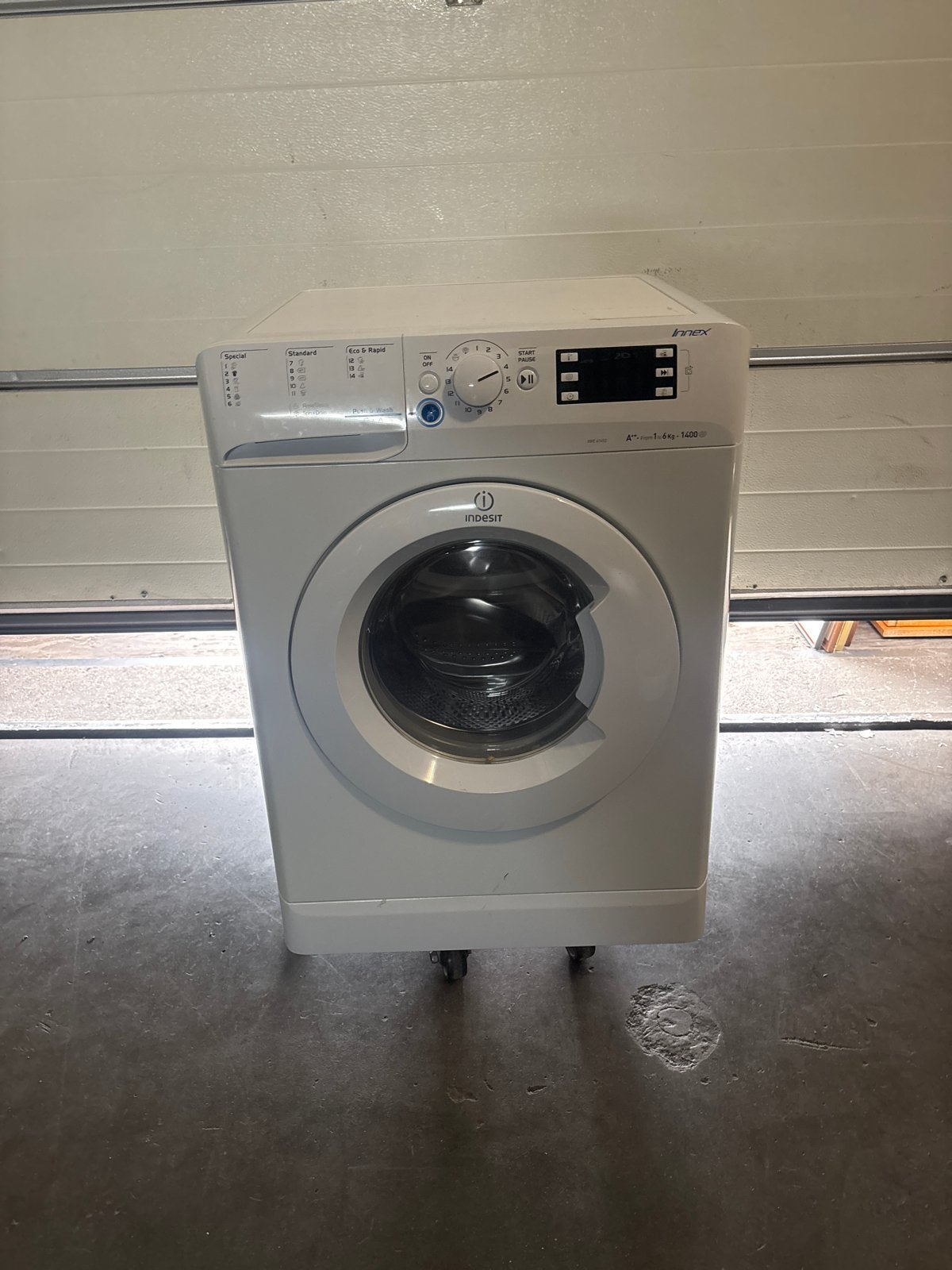 Indesit Innex Wasmachine 6kg 1400 toeren A++, Ophalen, 1200 tot 1600 toeren, Gebruikt, 4 tot 6 kg