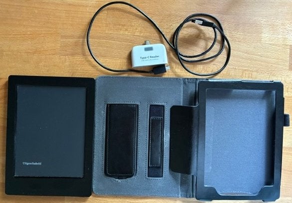 Ereader Kobo Aura H2O en mooie sleepcover, Gebruikt, 6 inch of minder, Wi-Fi, Ophalen of Verzenden