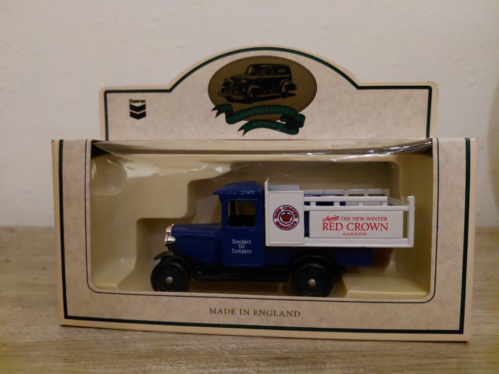 Chevrolet Stake Truck Model - Red Crown Gasoline, Overige merken, Groter dan 1:32, Ophalen of Verzenden, Zo goed als nieuw