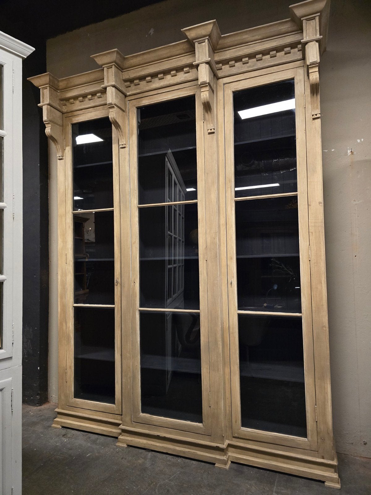 Royale Vitrinekast | Buffetkast | Bibliotheekkast 305cm hoog, Huis en Inrichting, 200 cm of meer, Onbekend, 200 cm of meer, Onbekend