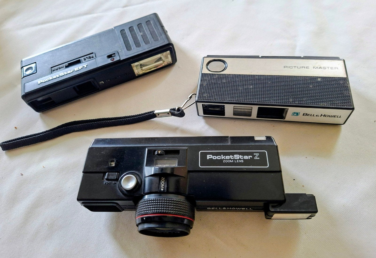 Te koop : 3 pocket camera's 110 van Bell & Howell, Ophalen of Verzenden, Compact, Overige Merken