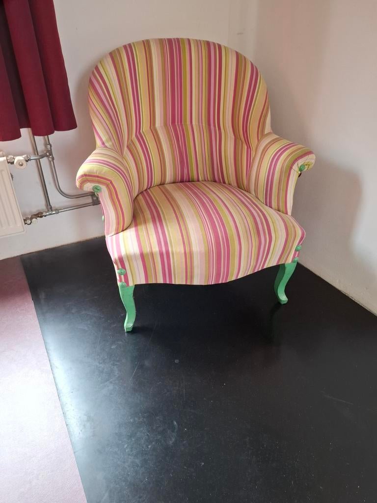 Petit fauteuil crapaud, roze en geel gestreept, Ophalen, Minder dan 50 cm, Gebruikt, Stof