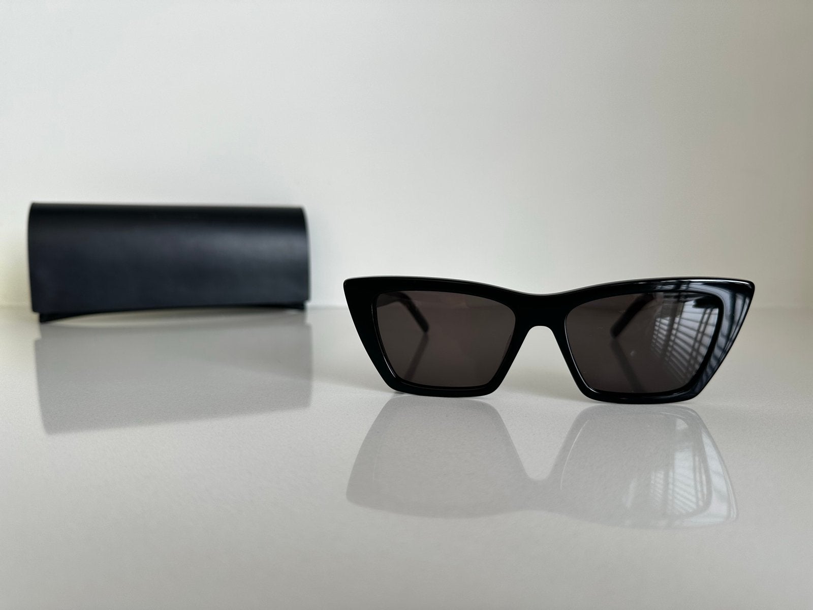 YSL Saint Laurent | zwarte zonnebril MICA, Sieraden, Tassen en Uiterlijk, Zonnebrillen en Brillen | Dames, Zonnebril, Zwart, Zo goed als nieuw