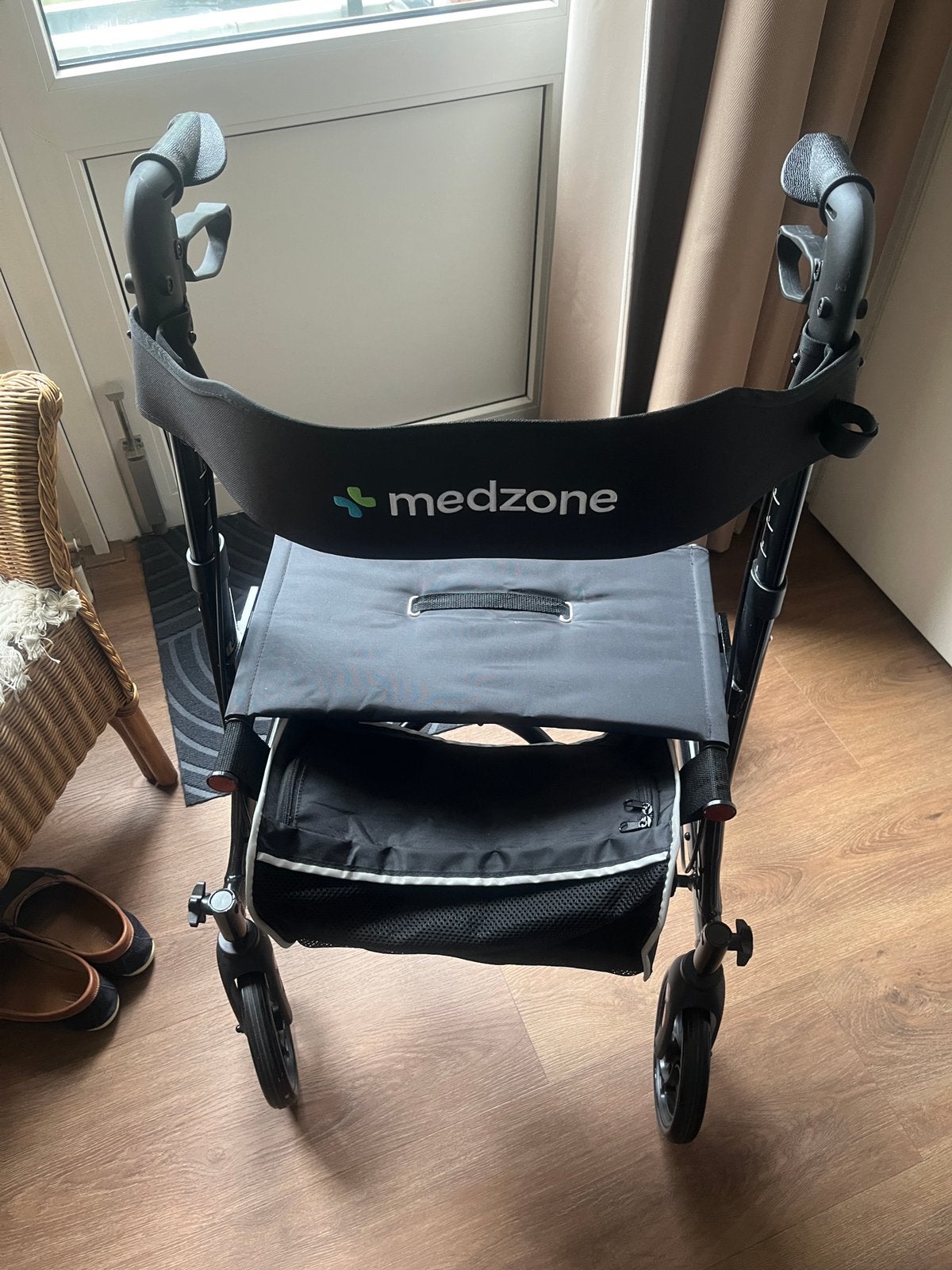 Medzone rollator, Diversen, Ophalen, Lichtgewicht, Zo goed als nieuw
