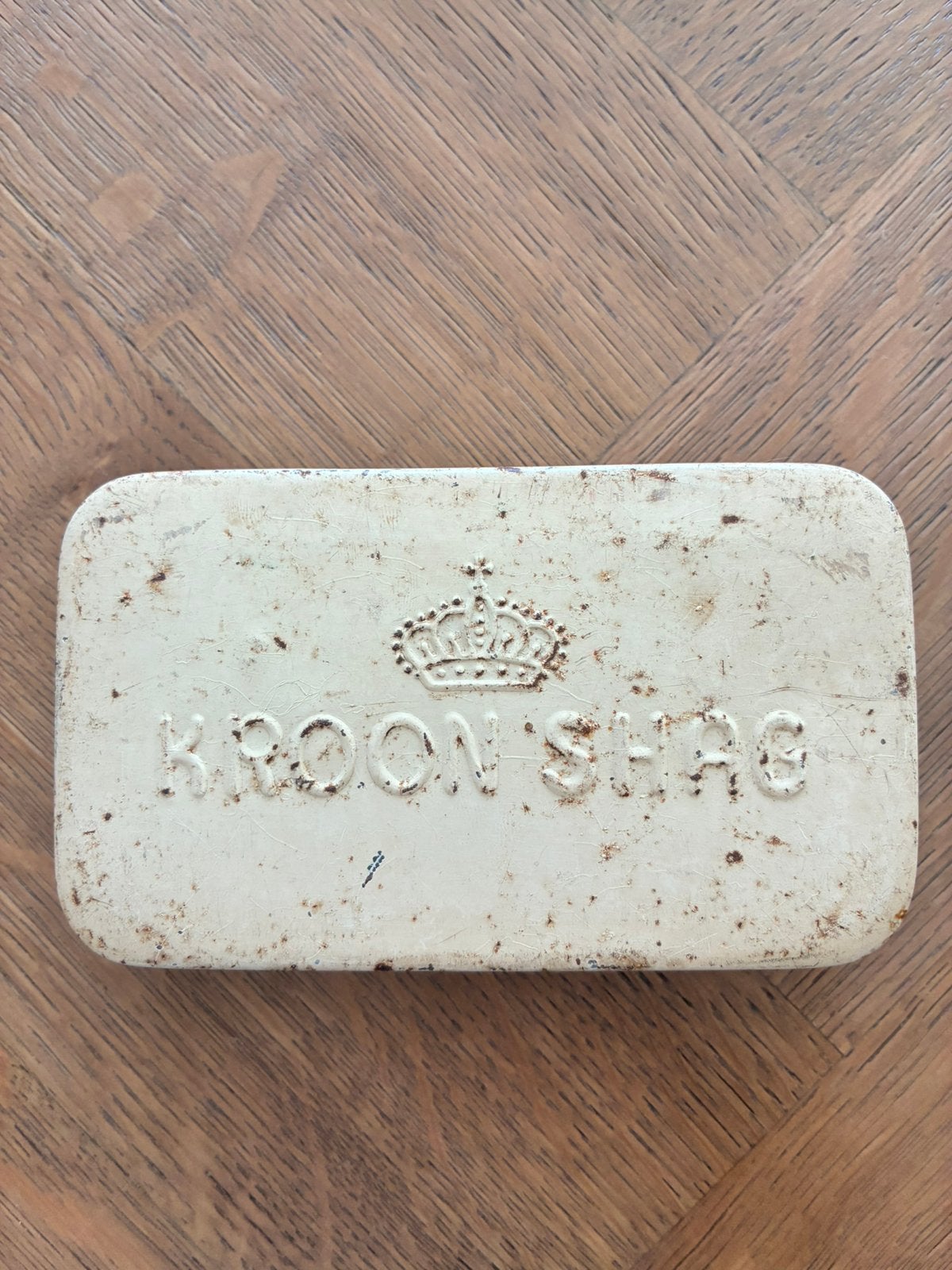 Antiek kroon shag blikje ca 1920-1940, Ophalen