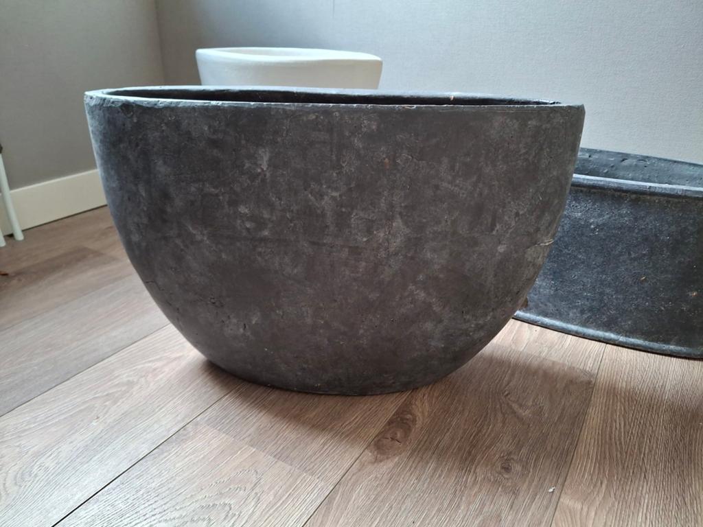 2 Grote ovale plantenbak van steen/beton, Tuin en Terras, Bloempotten, Ophalen, Gebruikt, 40 cm of meer, Minder dan 40 cm