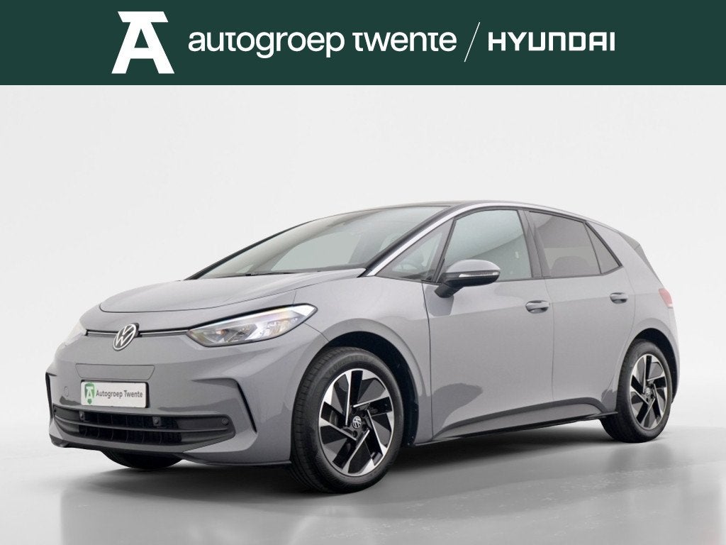 Volkswagen ID.3 Pure 52 kWh | Comfort Pack | Stoelverwarming, Automaat, Zwart, ID.3, 57 kWh