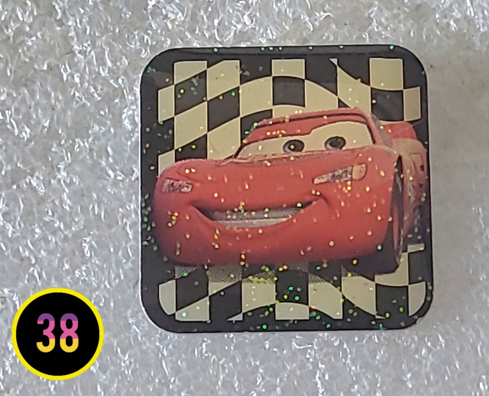 Bliksem McQueen Festival Pin - Cars Disney Pixar, Verzenden
