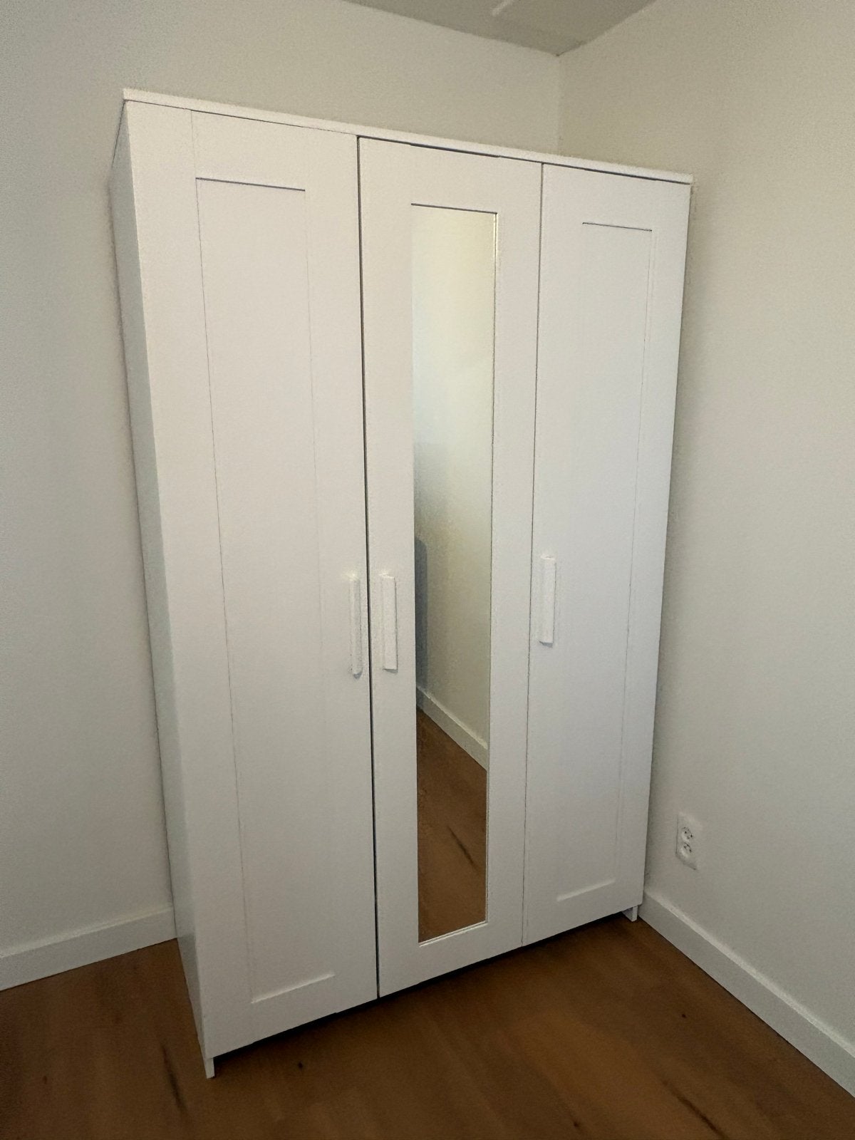 IKEA Brimnes kast, zo goed als nieuw, 3 deuren, Ophalen, 100 tot 150 cm, Zo goed als nieuw, 150 tot 200 cm
