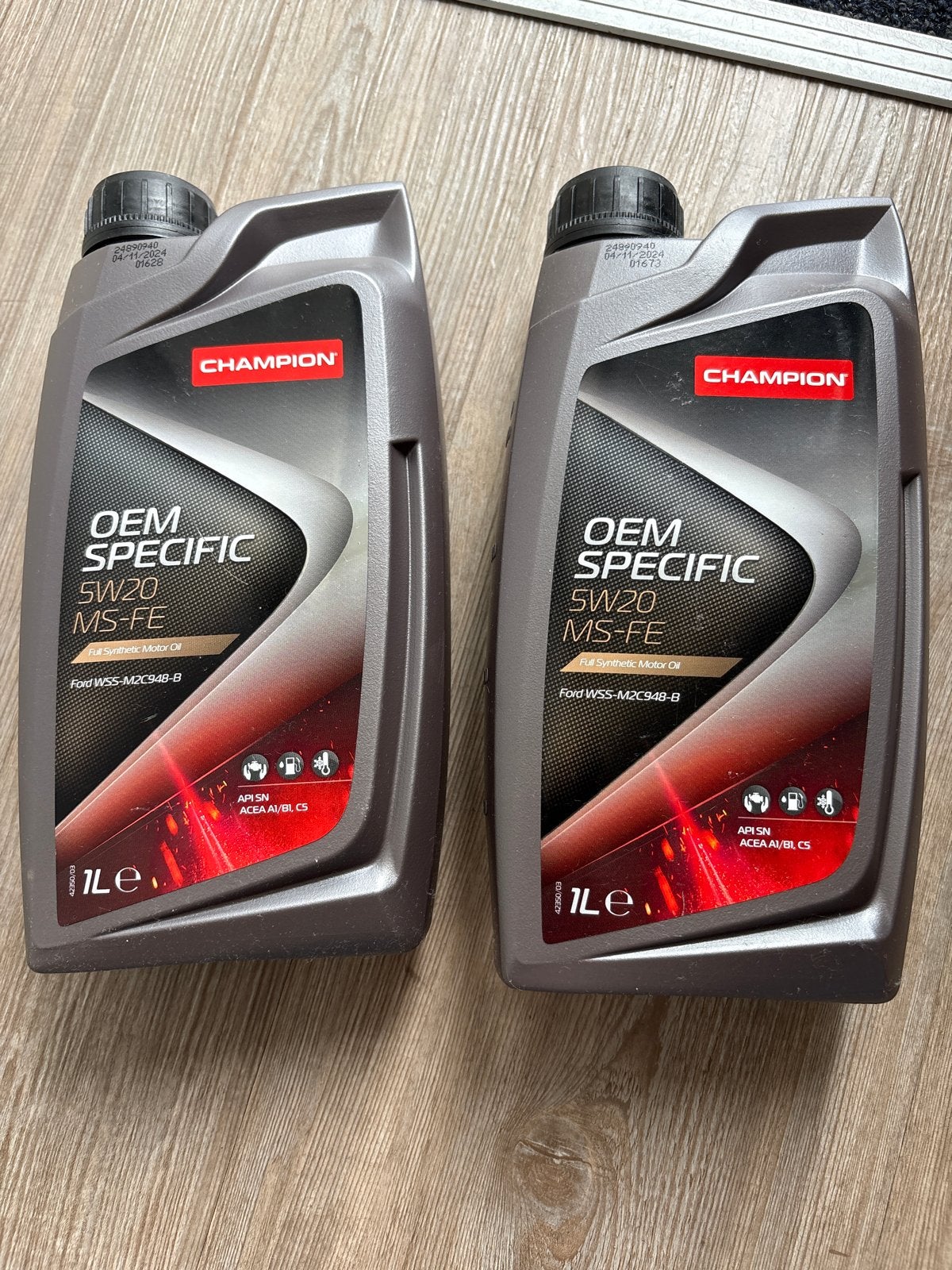2x Champion OEM Specific 5W20 MS-FE Motorolie 1L, Ophalen, Nieuw, Ford