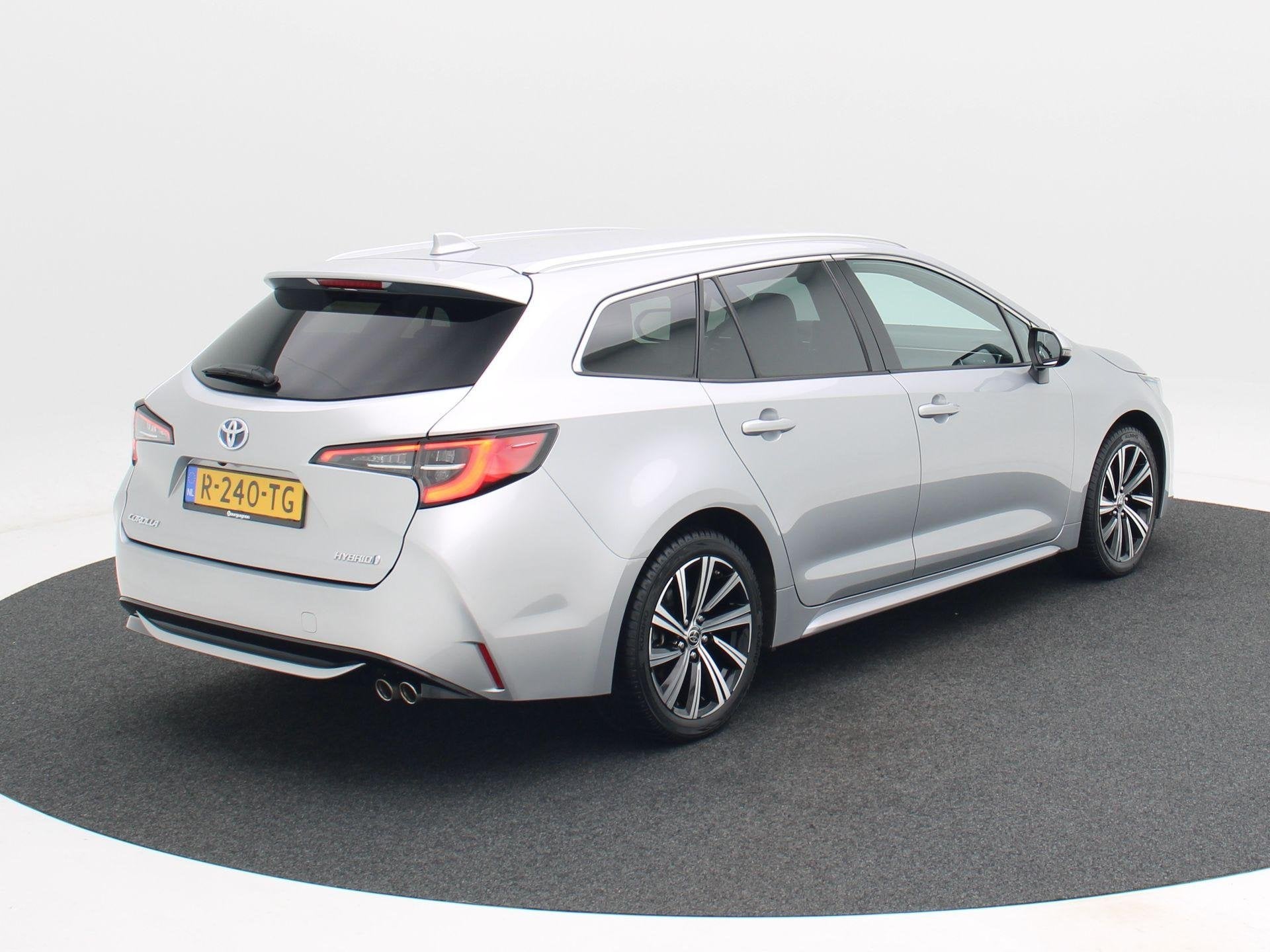 Toyota Corolla Touring Sports 2.0 184 Pk Automaat Hybrid Dyn, 1345 kg, 450 kg, Gebruikt, 4 cilinders