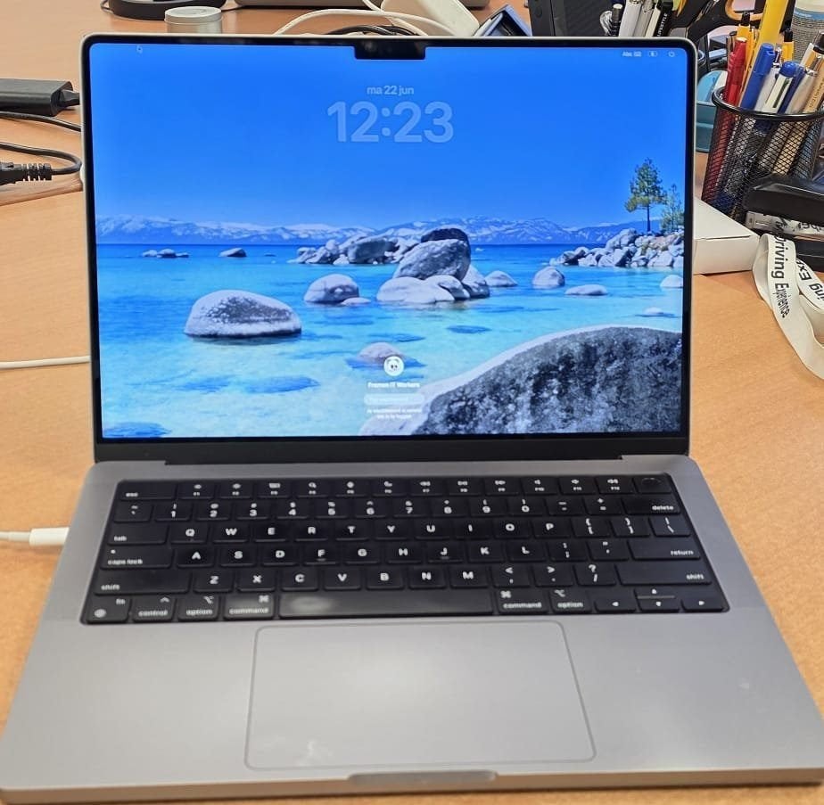MacBook Pro 14" M1 Pro — 16-core GPU — 32GB / 512GB, MacBook Pro, Gebruikt, Overige groottes, 512 GB