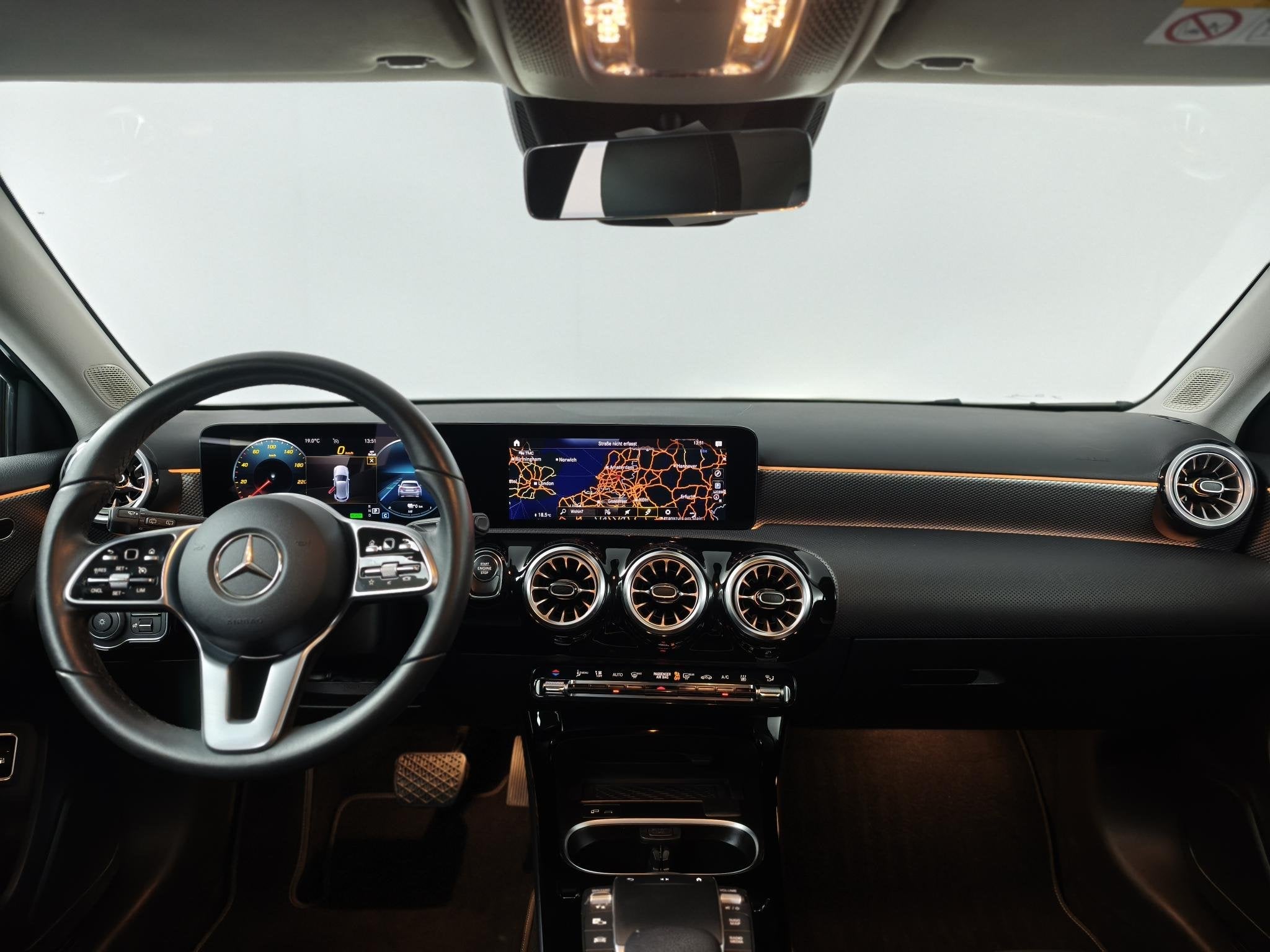 Mercedes-Benz A-klasse 250 e Business Line | Achteruitrijcam, Auto's, Automatische klimaatregeling, Gebruikt, 4 cilinders, Blauw