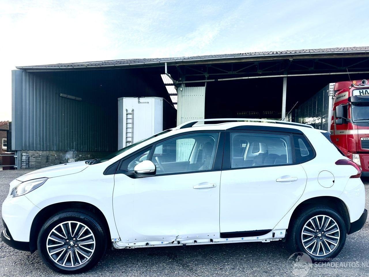 Peugeot 2008 1.2T 110pk PureTech Active - 96dkm nap - 1e eig, Auto diversen, Schadeauto's, Webaccessibility@stellantis.com, 1199 cc