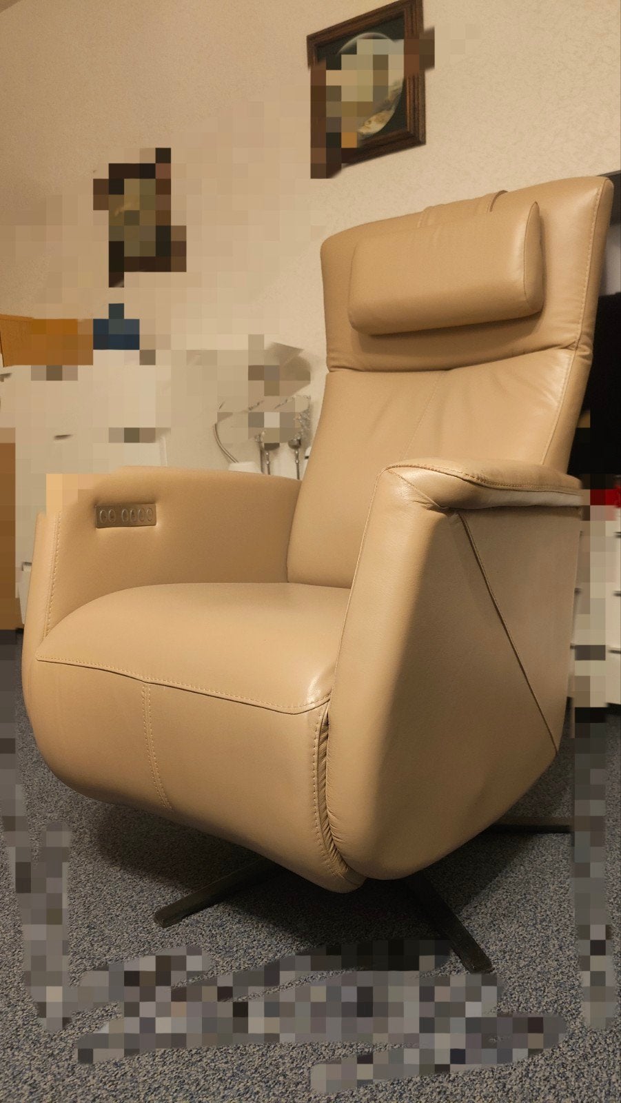 .Prominent sta op relax stoel crème.Werkt op batterijen, Ophalen, Gebruikt, Modern, Comfort, 75 tot 100 cm
