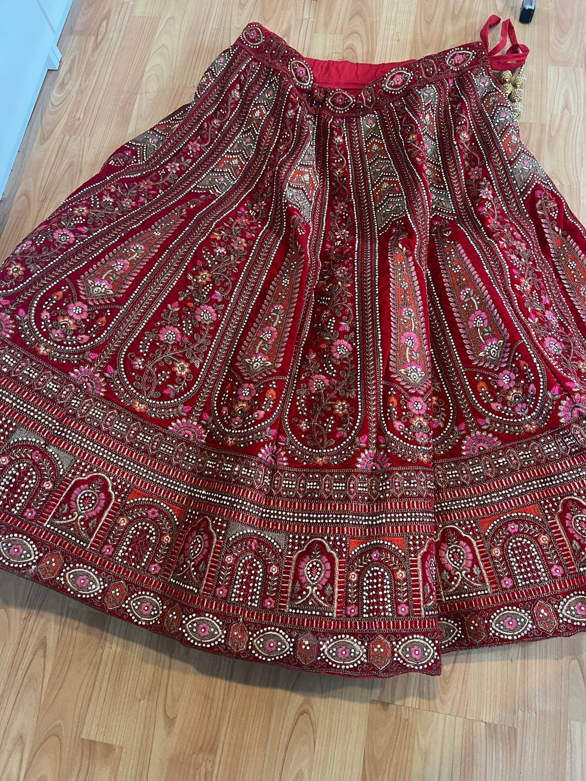Prachtige Indiase Lehenga Choli - Rood met borduursel, Overige typen, Maat 46/48 (XL) of groter, Nieuw, Ophalen of Verzenden