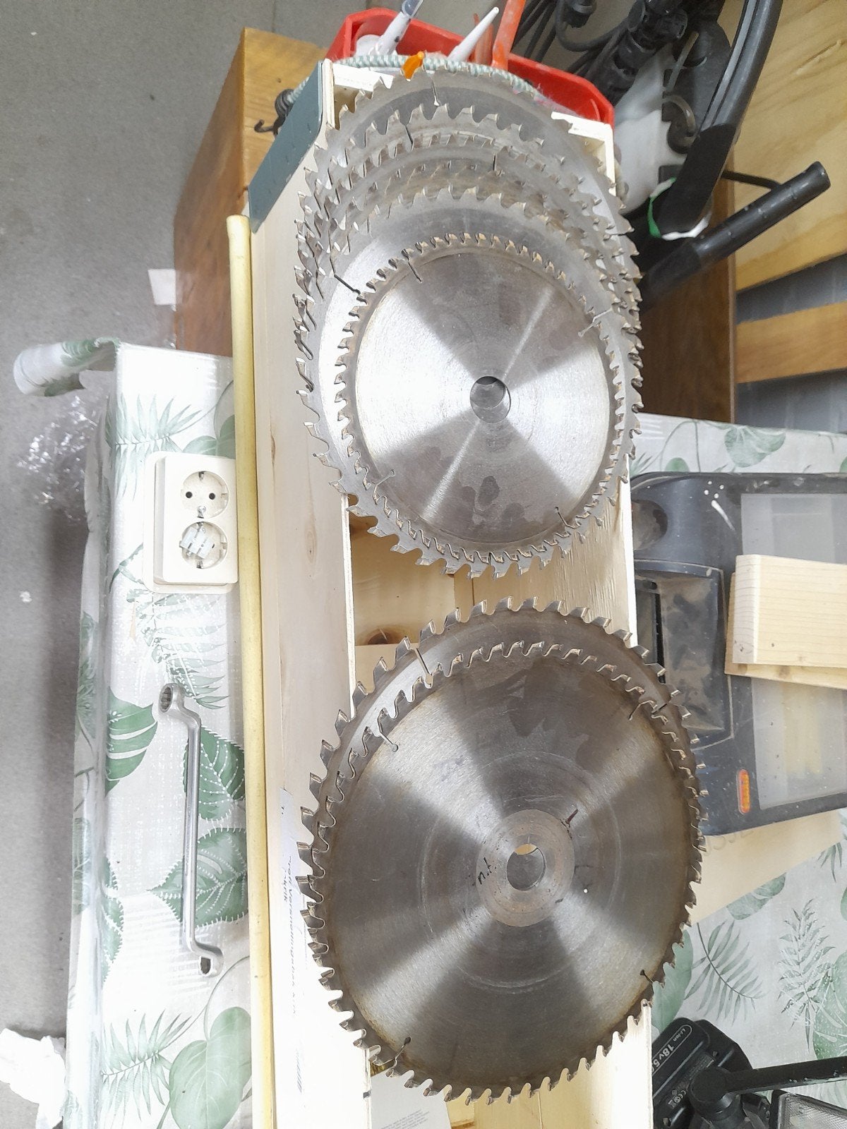 Cirkelzaag met langgatboor  380 volt, Ophalen