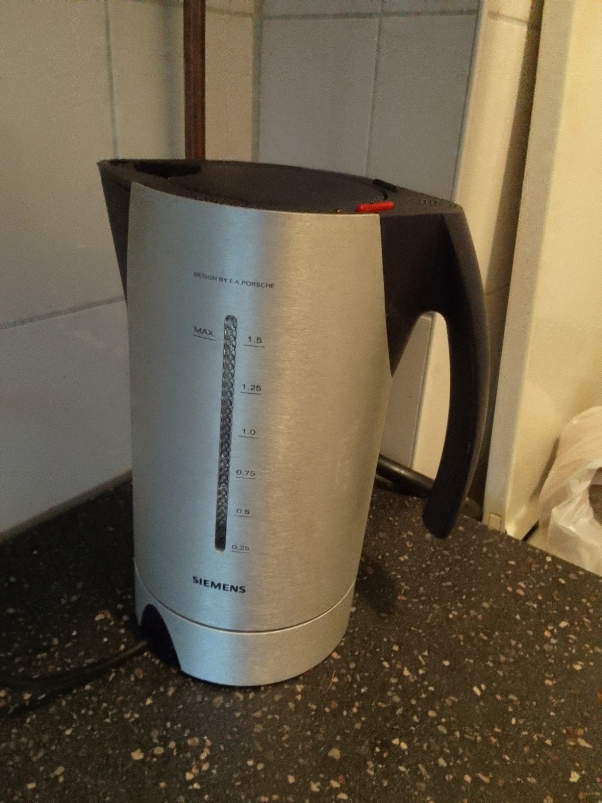Siemens waterkoker - Design by F.A. Porsche, Witgoed en Apparatuur, Waterkokers, 1 tot 2 liter, Ophalen, Gebruikt, Rvs