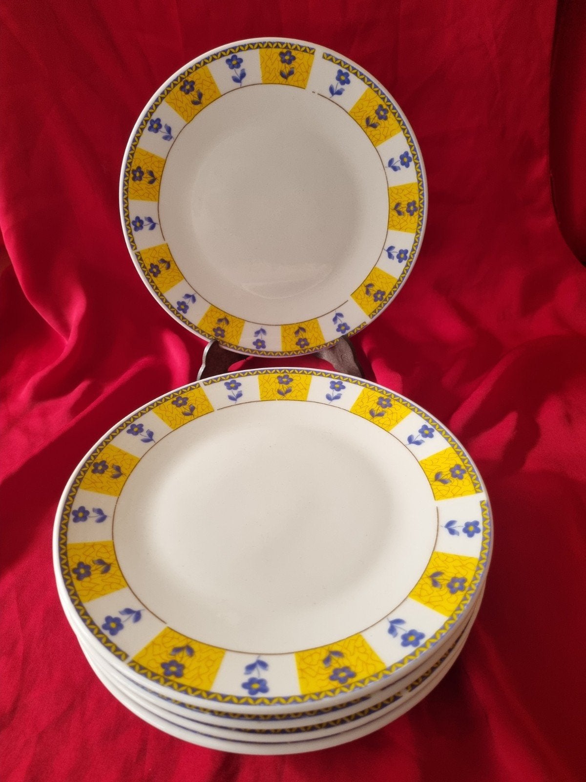 Set van 6 borden met geel en blauw bloemmotief, Gebruikt, Ophalen of Verzenden, Bord(en), Klassiek