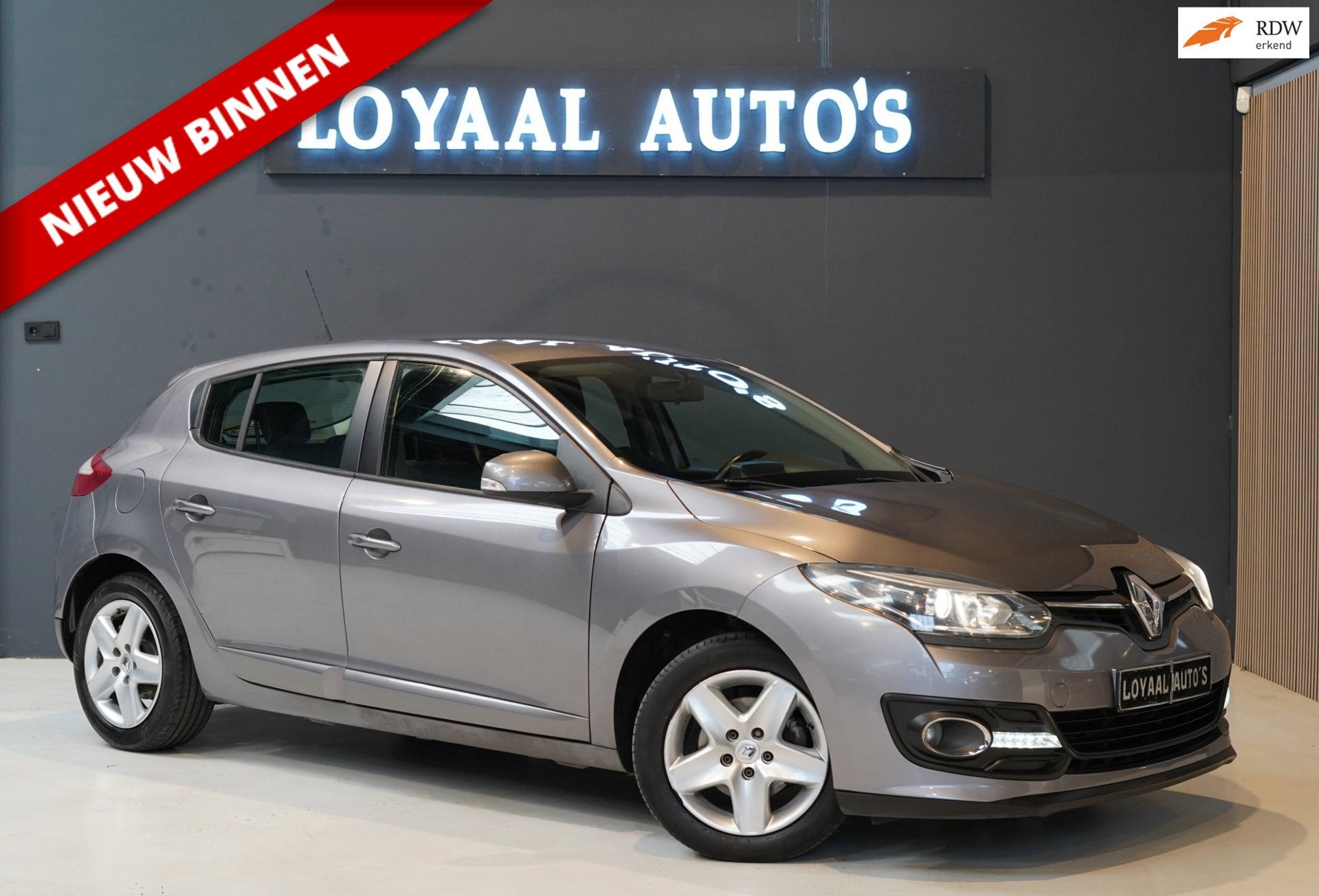 Renault Mégane 1.2 TCe Expression | AIRCO | CRUISE | TREKHA, Voorwielaandrijving, Euro 5, Gebruikt, 4 cilinders