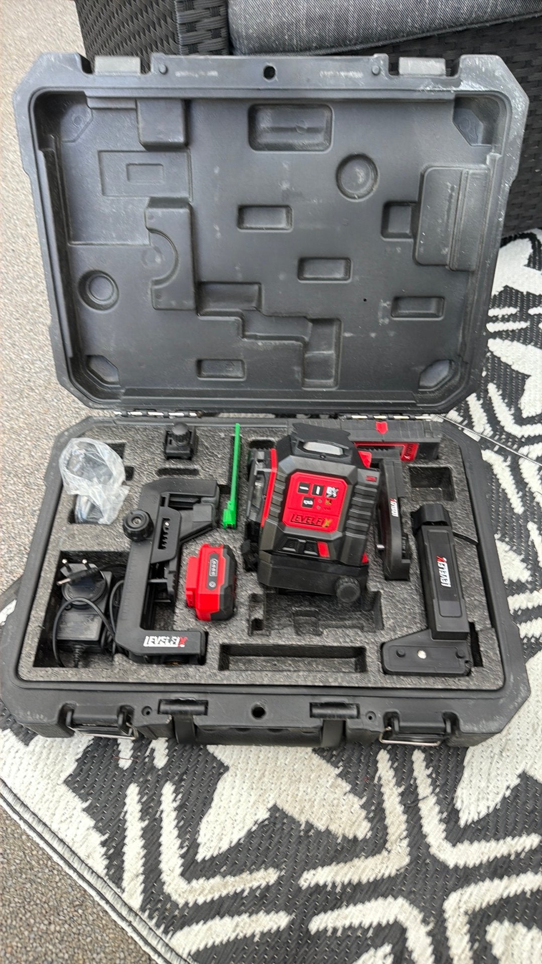 Levelfix CCL283G 3D Kruislijnlaser - Groen - 30m, Ophalen of Verzenden, Zo goed als nieuw, Afstand