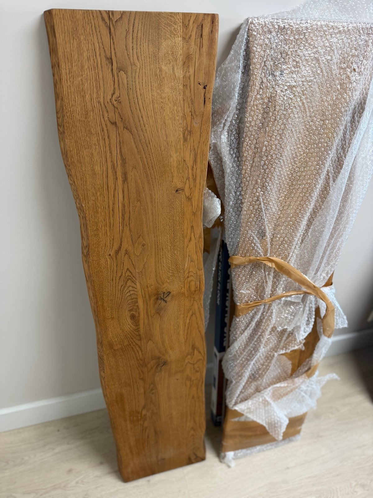 Massief eikenhouten blad met boomstamrand, Ophalen, Minder dan 45 cm, Nieuw, 75 cm of meer