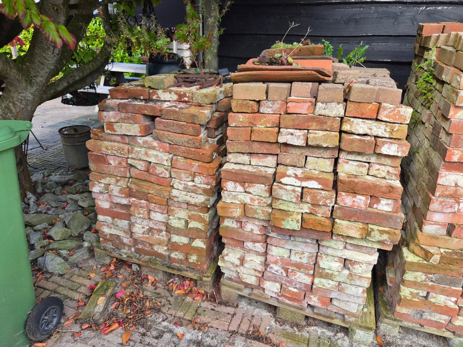 Oude handvorm bakstenen / metselstenen 23x11.5x5, Ophalen, Gebruikt, Bakstenen