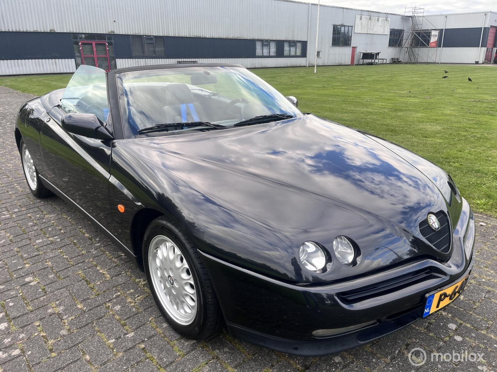 Alfa Romeo Spider 2.0-16V T.Spark / Airco / APK / Leder /, Auto's, 1345 kg, Verwarmde buitenspiegels, Gebruikt, Spider