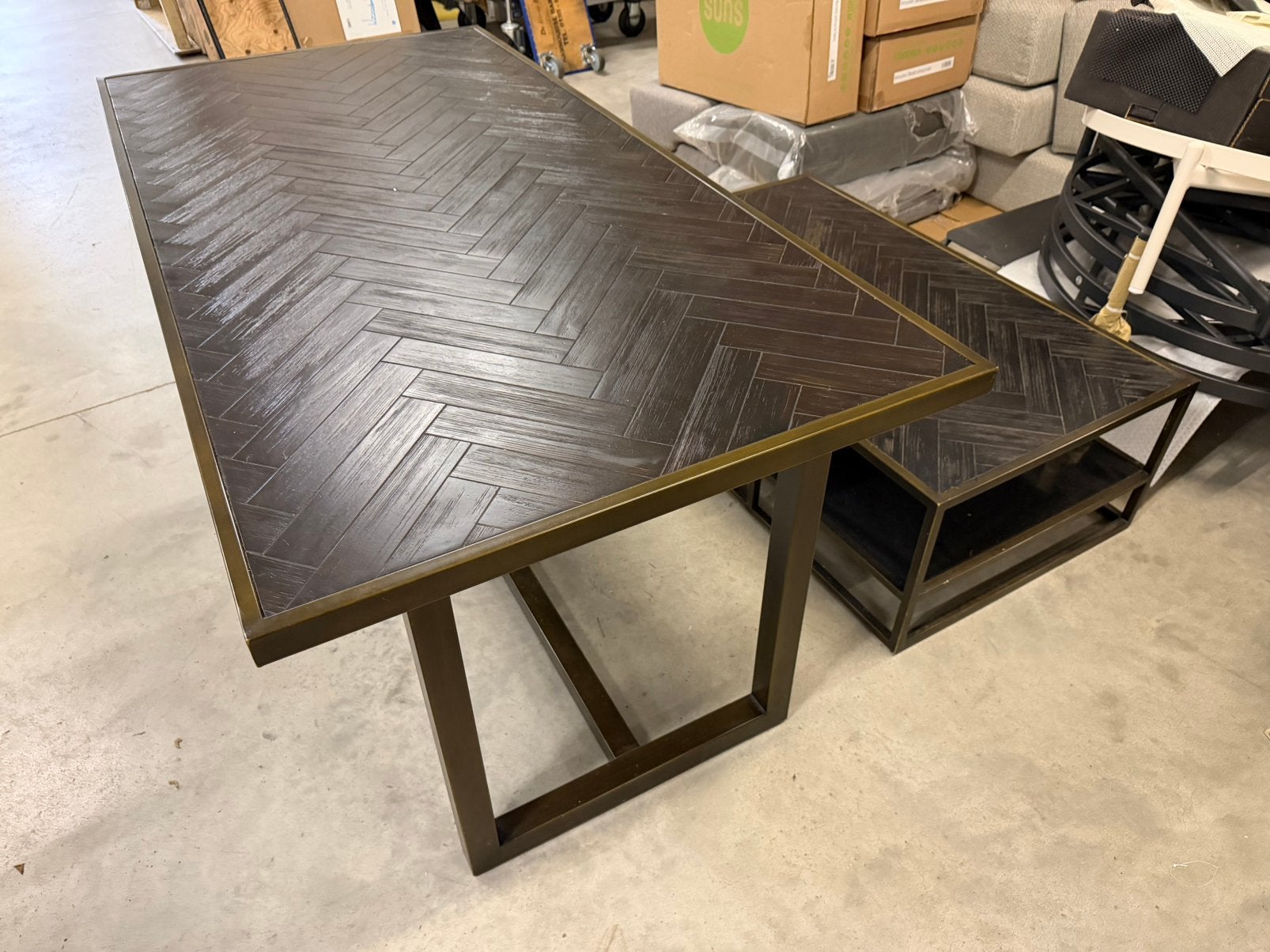 Luxe Tafel + salontafel met visgraat zwart en brons metaal, Ophalen, 200 cm of meer, 50 tot 100 cm, Roystore