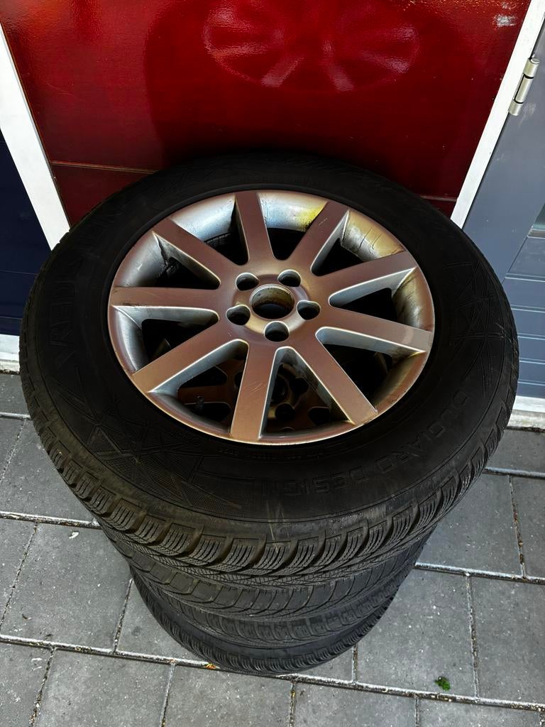 Winterbanden met velgen - Volvo XC90 1, Auto-onderdelen, Banden en Velgen, Gebruikt, Banden en Velgen, 17 inch, Personenwagen