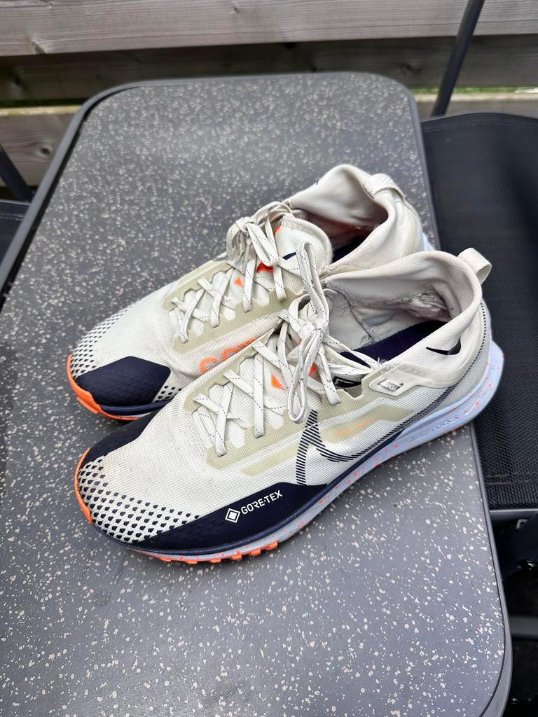 Nike React Pegasus Trail 4 GTX - Maat 44.5, Ophalen of Verzenden, Gedragen, Wit, Sportschoenen