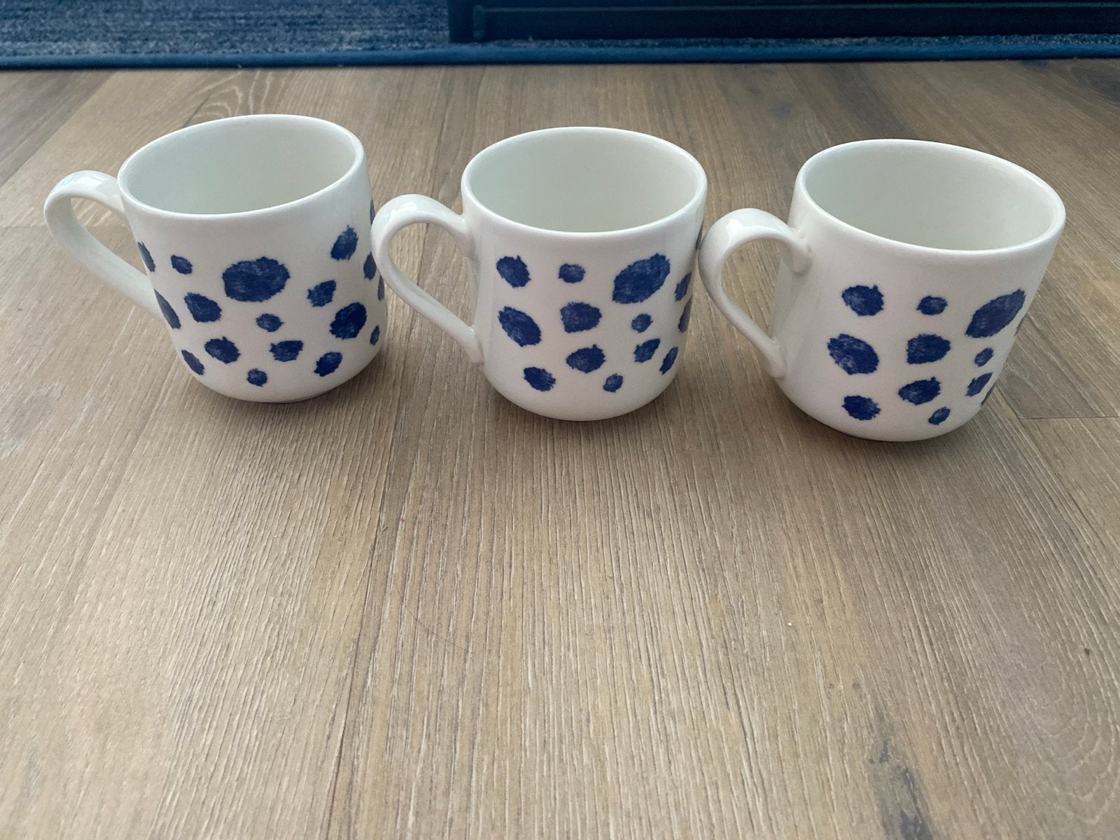 Set van 3 Churchill mokken met blauwe stippen, Overige merken, Keramiek, Zo goed als nieuw, Modern