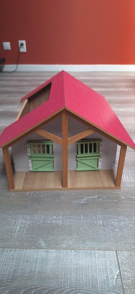Houten speelgoed paardenstal met rood dak met Schleich paard, Ophalen, Gebruikt, Jongen of Meisje