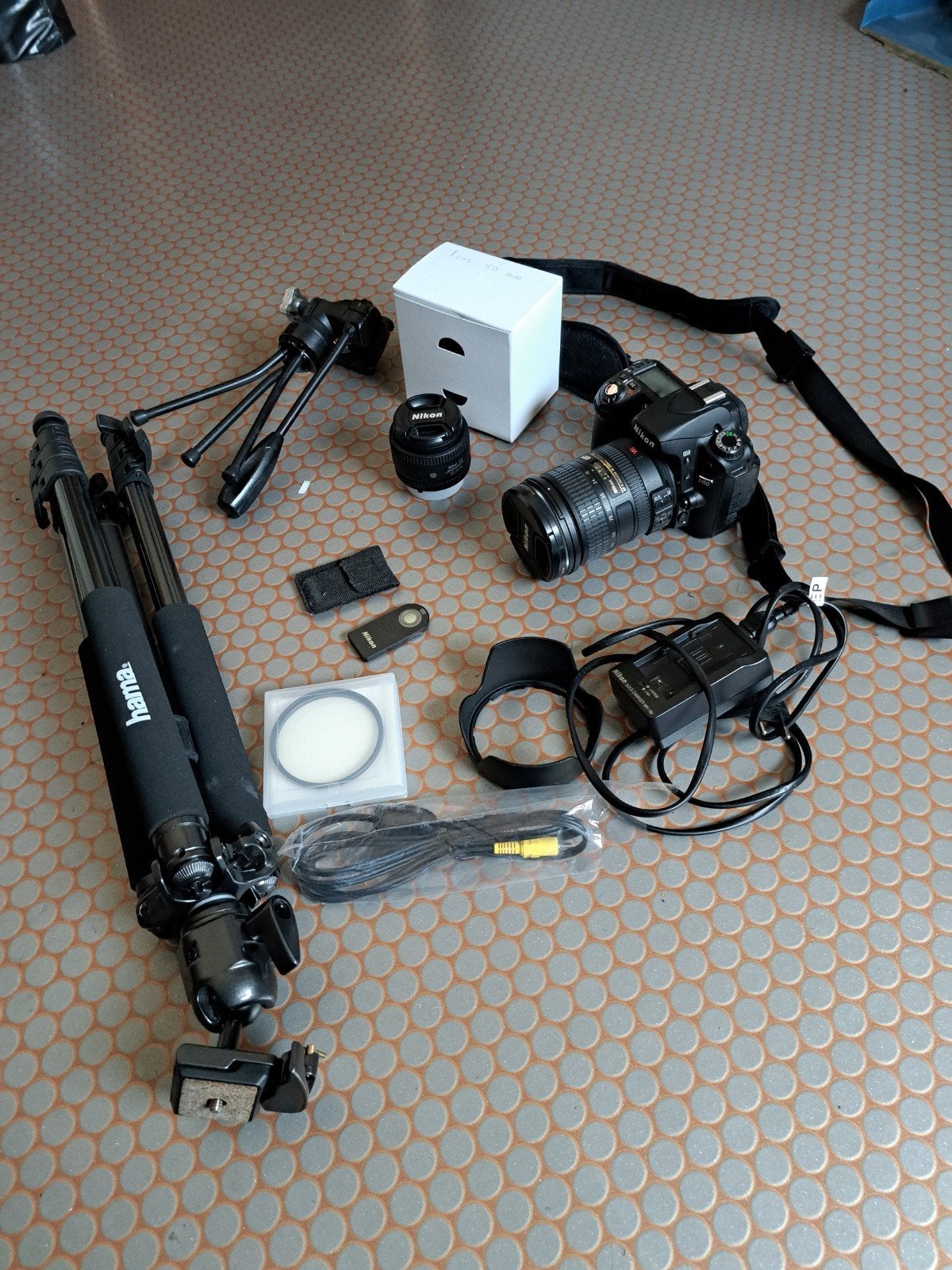 Nikon D80 spiegelreflexcamera met 50mm lens en statieven, Ophalen of Verzenden