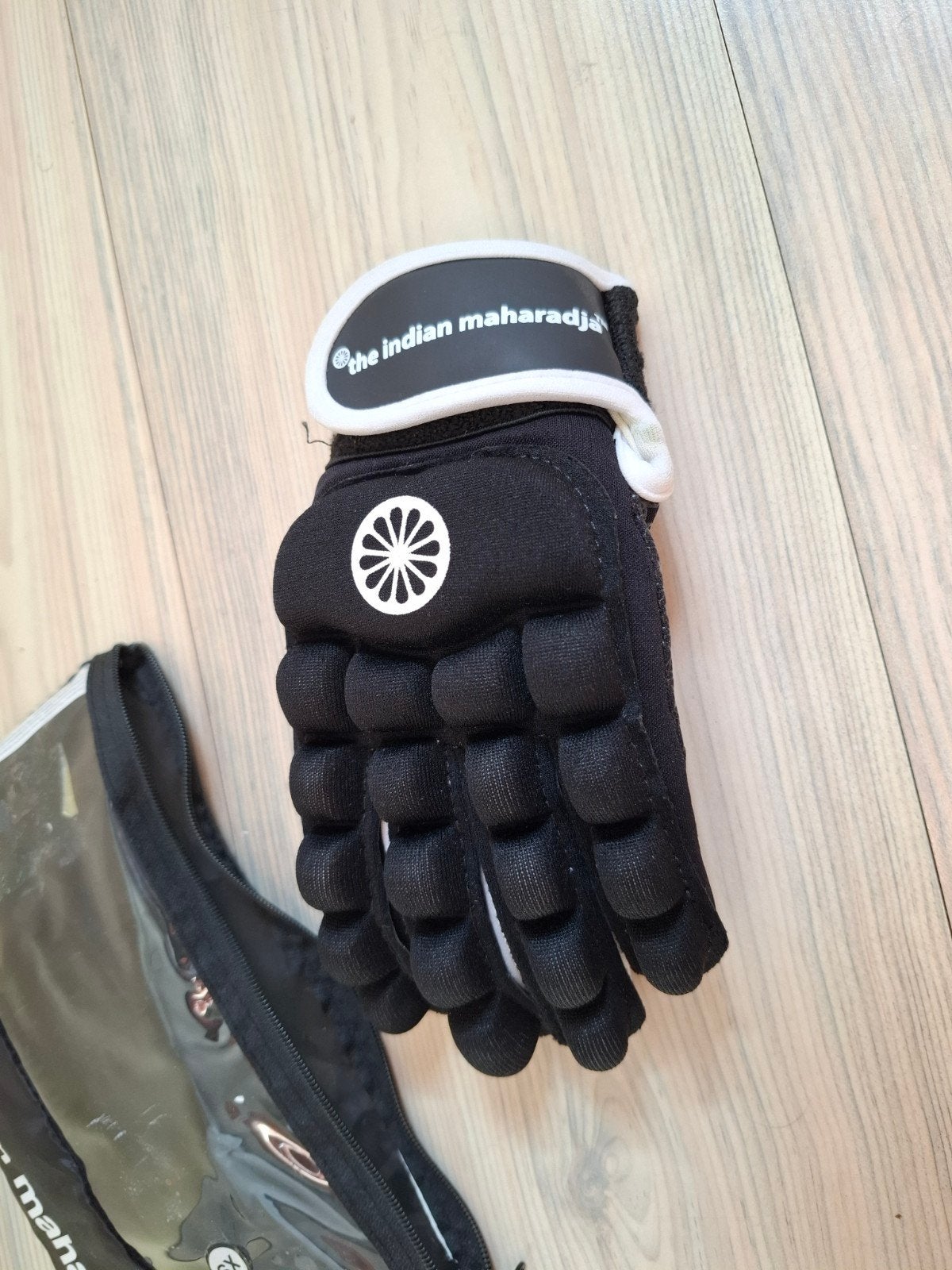 The Indian Maharadja hockeyhandschoen links XS hockey glove, Sport en Fitness, Hockey, Ophalen of Verzenden, Zo goed als nieuw