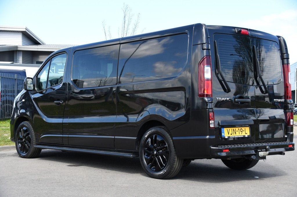 Renault Trafic 2.0 dCi 170 T29 L2H1 DC Luxe Black Edition Ca, Stof, Gebruikt, Euro 6, 4 cilinders
