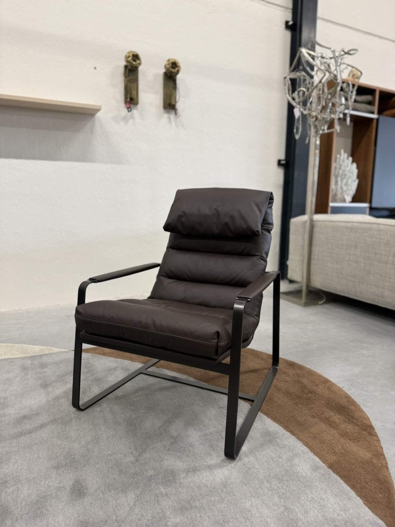 Nieuw Leolux Indra Plus Fauteuil bruin leer Design stoel, Huis en Inrichting, Fauteuils, Leolux, Info@leolux.nl, Nieuw, Ophalen of Verzenden
