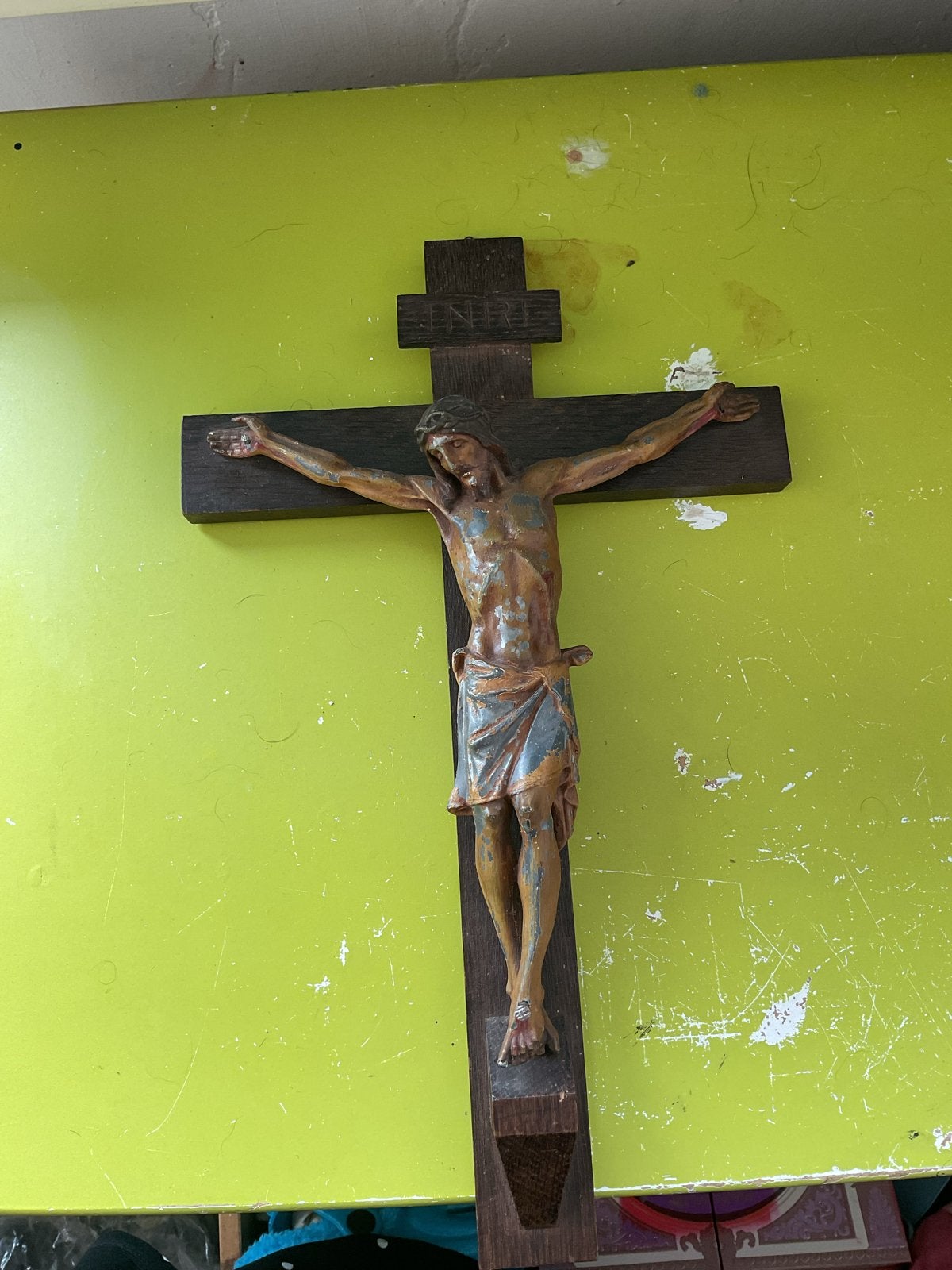 Kruisbeeld met Jezus, Ophalen