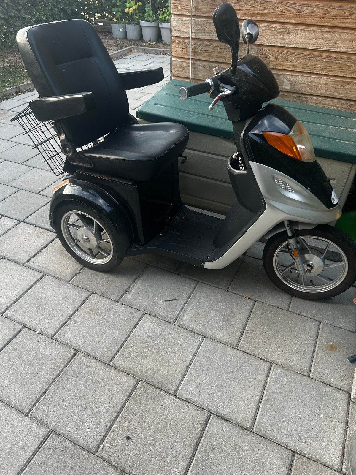 Scooter met driewieler, Ophalen, Gebruikt, Maximaal 25 km/u