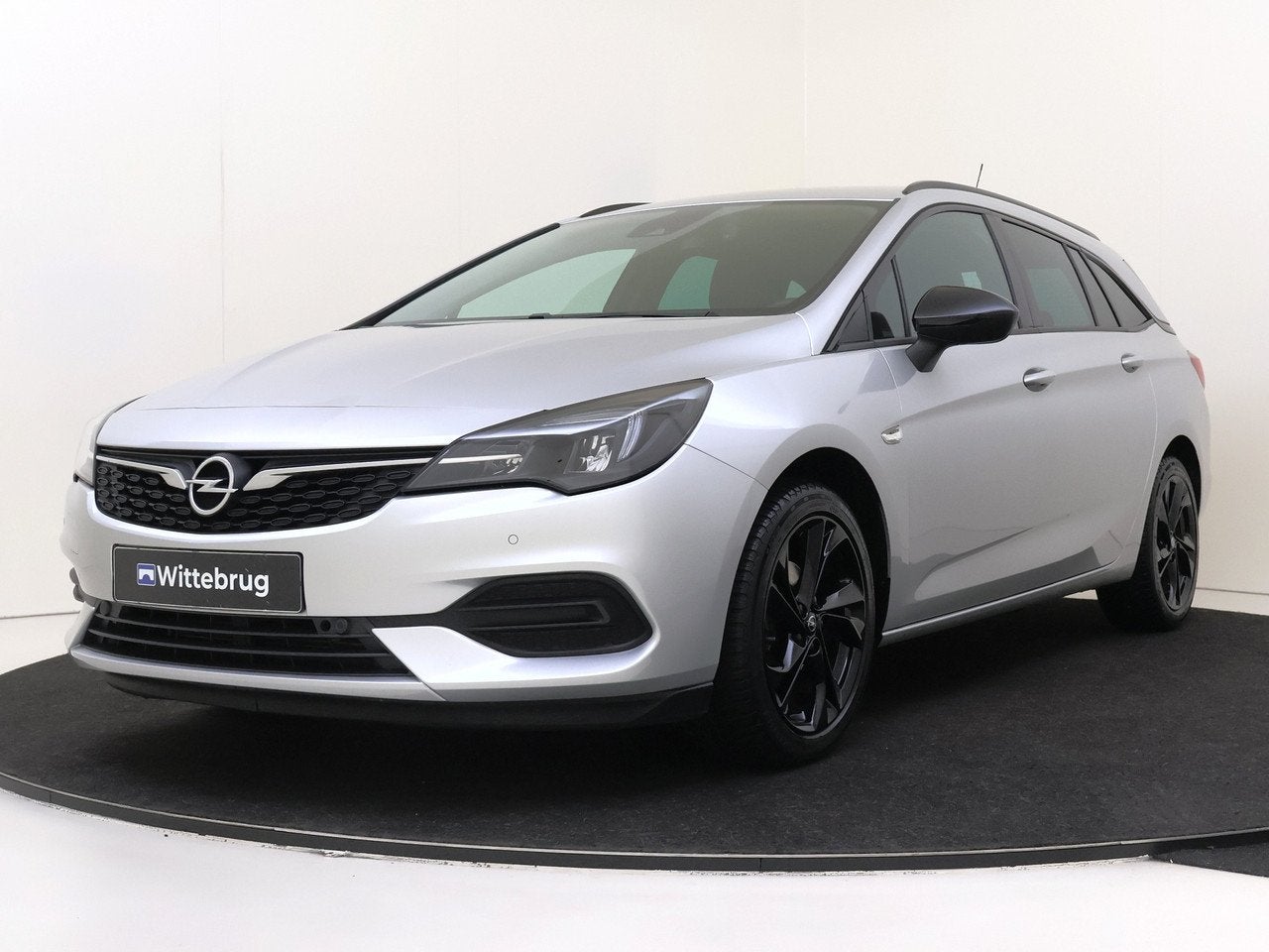 Opel Astra Sports Tourer 1.2 Blitz Elegance | AGR Sportstoel, Auto's, Voorwielaandrijving, Gebruikt, 1199 cc, Origineel Nederlands
