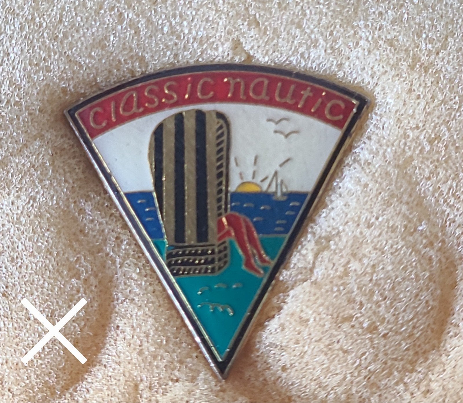Vintage 'Classic Nautic' Pin met Zeilboot en Zonsondergang, Verzenden