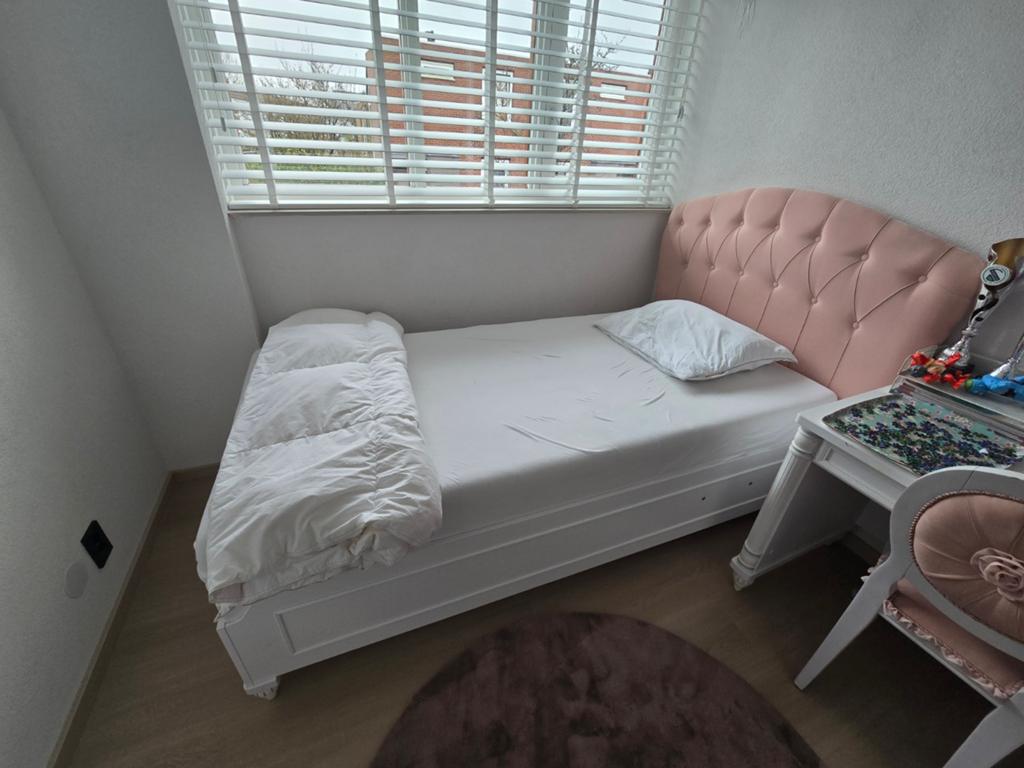 Cilek kinderkamer kledingkast - bed - bureau - boekenkast, Ophalen, Eenpersoons, Hout, 90 cm